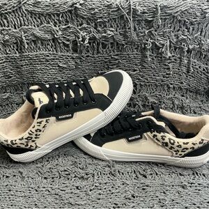 Rocket Dog Black and Tan Leopard Jazzin Sneakers